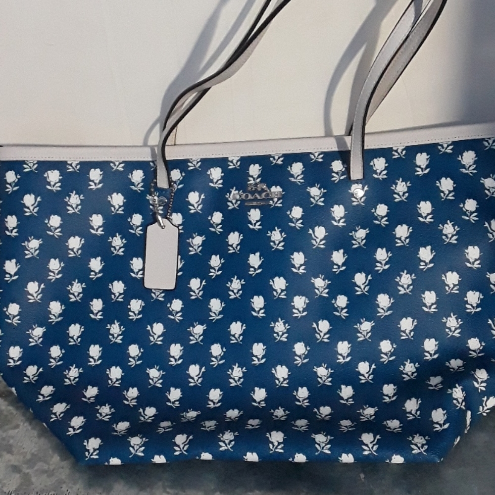 Coach tote